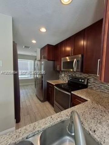 3824 NW 122nd Ter, Sunrise, FL 33323