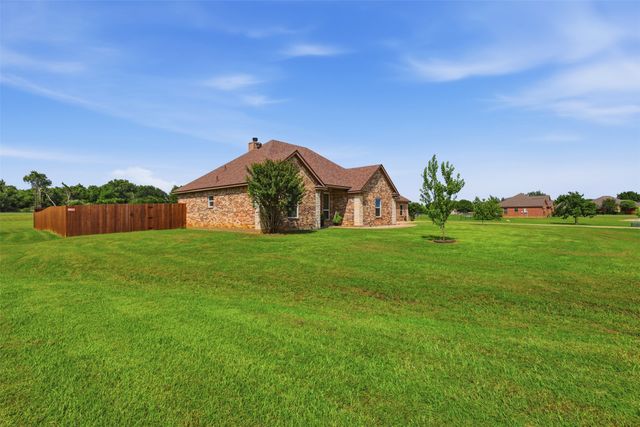 2425 Pecan Springs Road, Cleburne, TX 76031