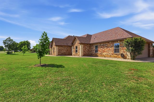 2425 Pecan Springs Road, Cleburne, TX 76031