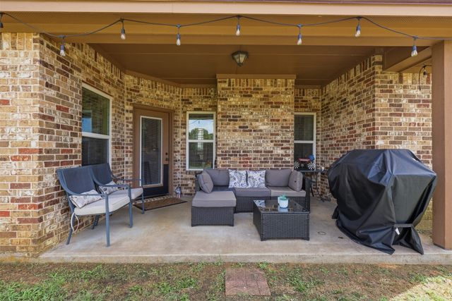 2425 Pecan Springs Road, Cleburne, TX 76031