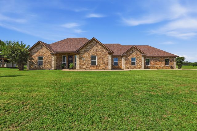 2425 Pecan Springs Road, Cleburne, TX 76031