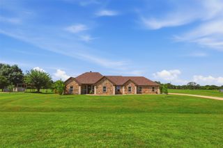 2425 Pecan Springs Road, Cleburne, TX 76031