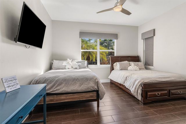 7033 NW 63rd Way, Parkland, FL 33067