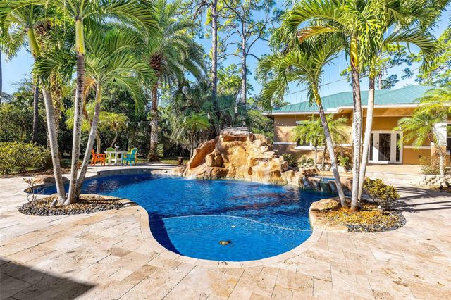 7033 NW 63rd Way, Parkland, FL 33067