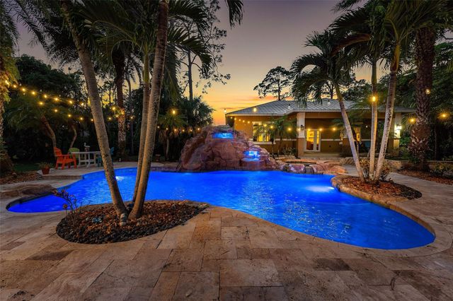 7033 NW 63rd Way, Parkland, FL 33067