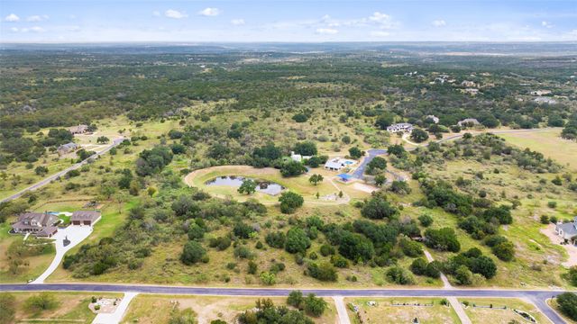 108 Cross TRL, Spicewood, TX 78669