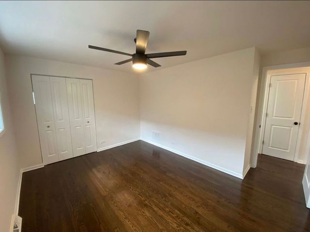 5749 W 63rd Place, Chicago, IL 60638