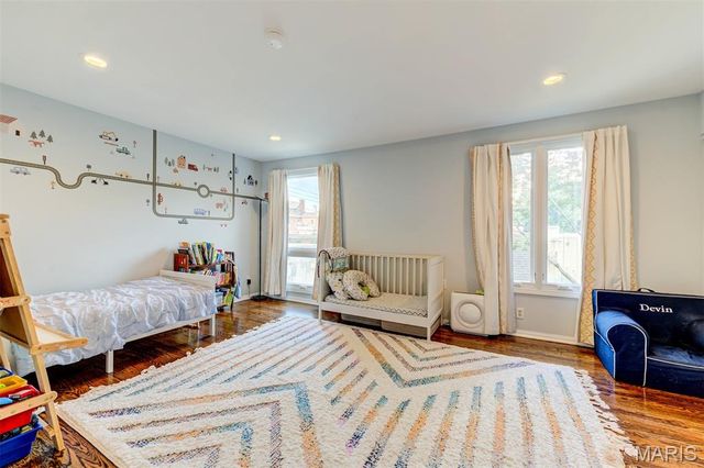 114 W Pine Place 7, St Louis, MO 63108