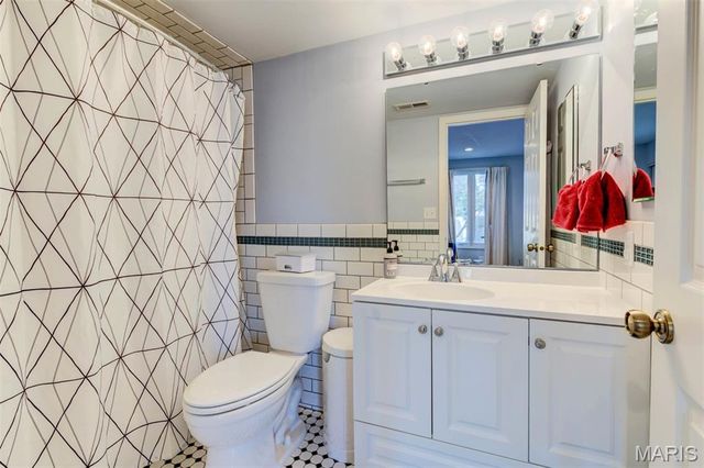 114 W Pine Place 7, St Louis, MO 63108