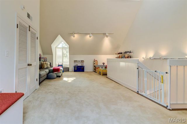 114 W Pine Place 7, St Louis, MO 63108