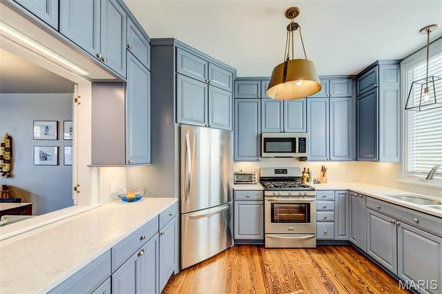 114 W Pine Place 7, St Louis, MO 63108