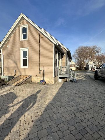 5810 20th AVENUE, Kenosha, WI 53140