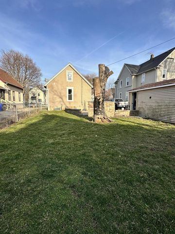 5810 20th AVENUE, Kenosha, WI 53140