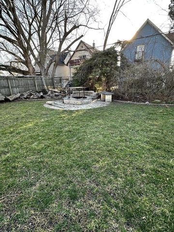 5810 20th AVENUE, Kenosha, WI 53140