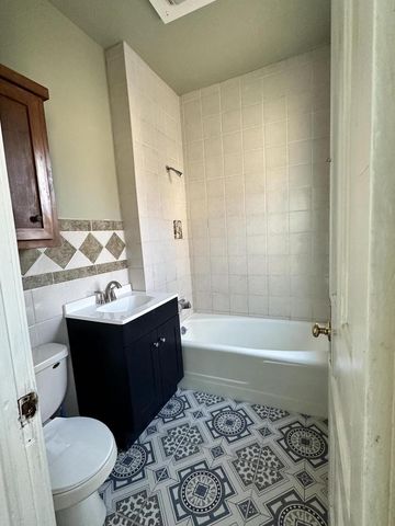 5810 20th AVENUE, Kenosha, WI 53140