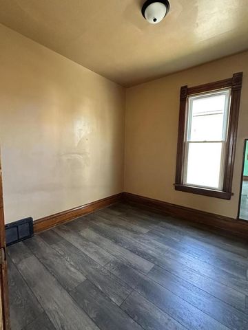 5810 20th AVENUE, Kenosha, WI 53140