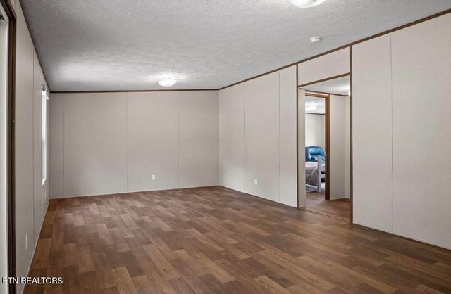 934 Holly Glen Ln, Decatur, TN 37322