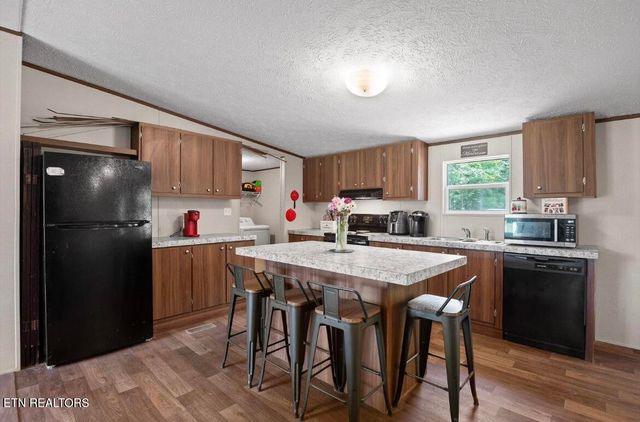 934 Holly Glen Ln, Decatur, TN 37322