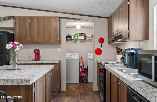 934 Holly Glen Ln, Decatur, TN 37322