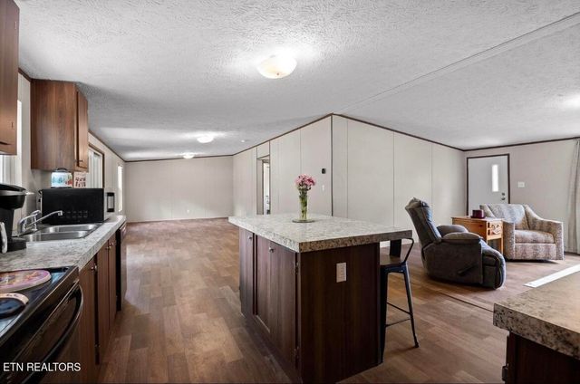 934 Holly Glen Ln, Decatur, TN 37322