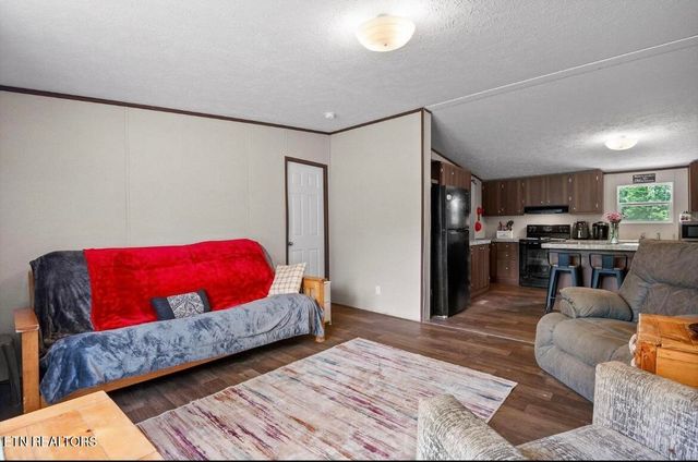 934 Holly Glen Ln, Decatur, TN 37322