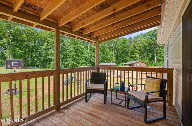 934 Holly Glen Ln, Decatur, TN 37322