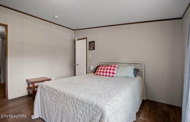 934 Holly Glen Ln, Decatur, TN 37322