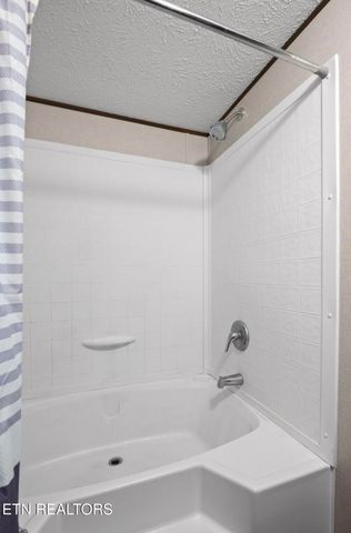 934 Holly Glen Ln, Decatur, TN 37322