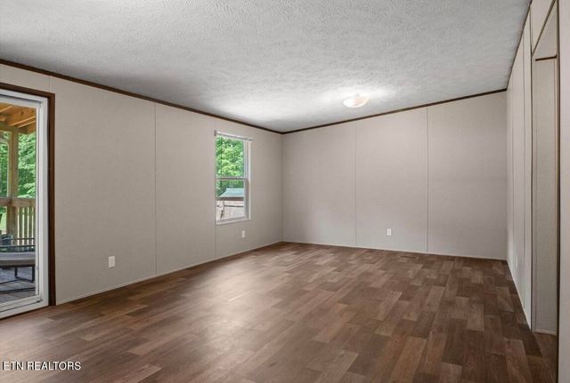 934 Holly Glen Ln, Decatur, TN 37322