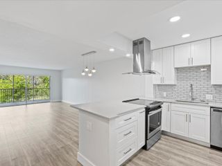 3150 N Palm Aire Drive 406, Pompano Beach, FL 33069