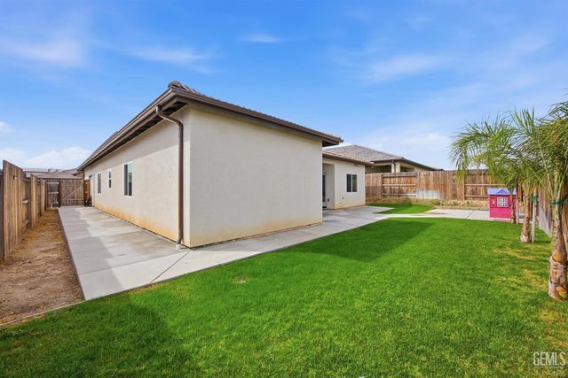 9908 Old Wood Drive, Bakersfield, CA 93306
