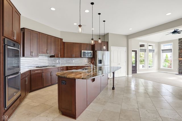 11526 Wood Hollow Trail, Zionsville, IN 46077