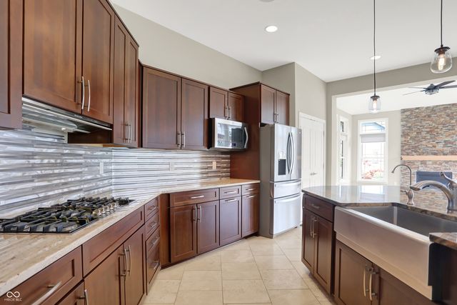 11526 Wood Hollow Trail, Zionsville, IN 46077