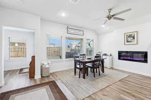 581 Chase Creek Drive, Lavon, TX 75166