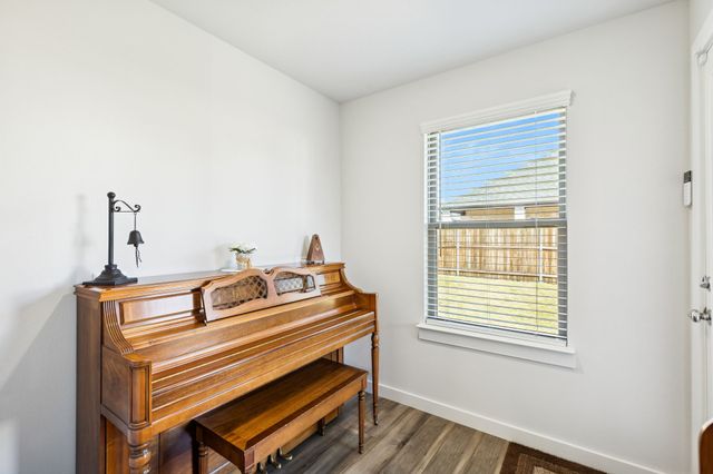 581 Chase Creek Drive, Lavon, TX 75166