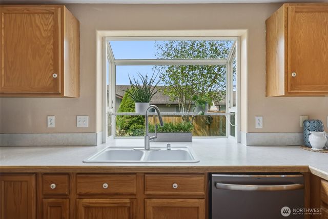 6304 57th Place SE, Lacey, WA 98513