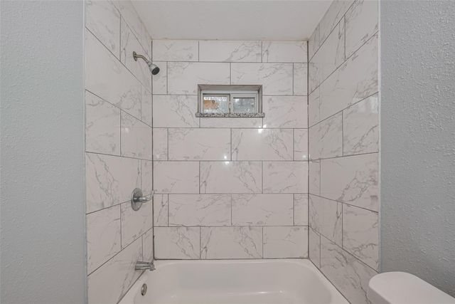 4906 Larkspur Street, Houston, TX 77033