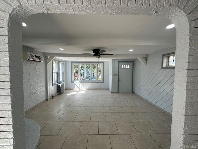 7332 53rd Road, Maspeth, NY 11378