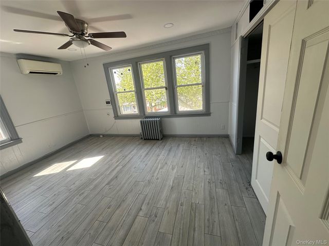 7332 53rd Road, Maspeth, NY 11378