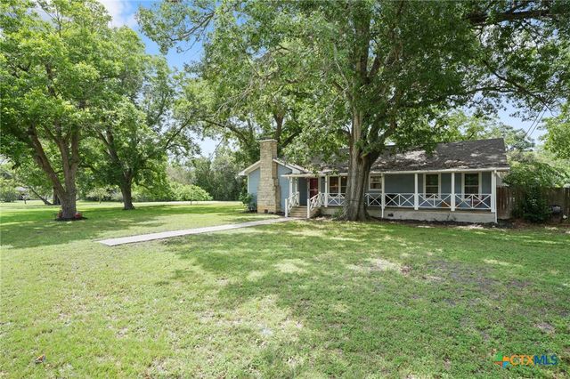1320 W San Antonio Street, Lockhart, TX 78644