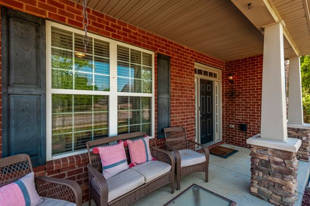 1006 Abberley Cir, Hendersonville, TN 37075