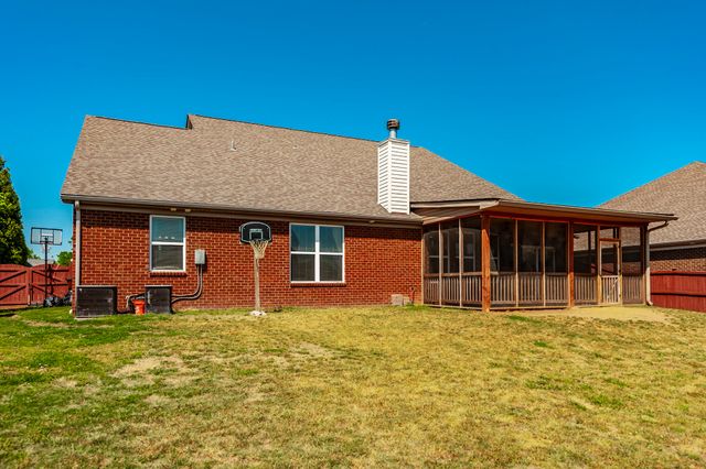 1006 Abberley Cir, Hendersonville, TN 37075