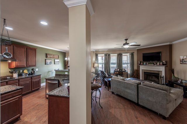 1006 Abberley Cir, Hendersonville, TN 37075