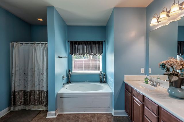 1006 Abberley Cir, Hendersonville, TN 37075