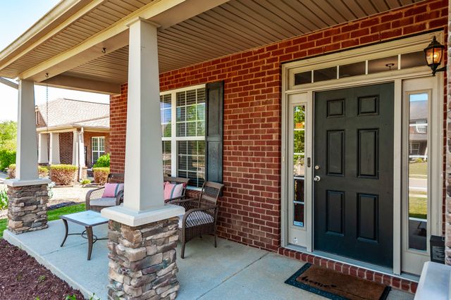 1006 Abberley Cir, Hendersonville, TN 37075