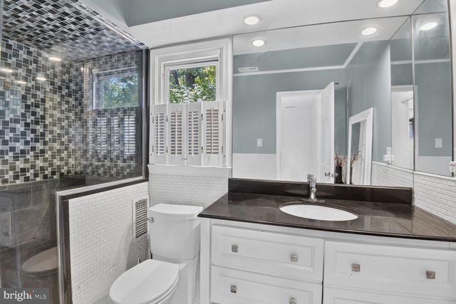 1017 HYDE PARK DR, Annapolis, MD 21403