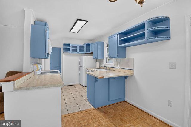 1017 HYDE PARK DR, Annapolis, MD 21403