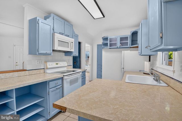 1017 HYDE PARK DR, Annapolis, MD 21403