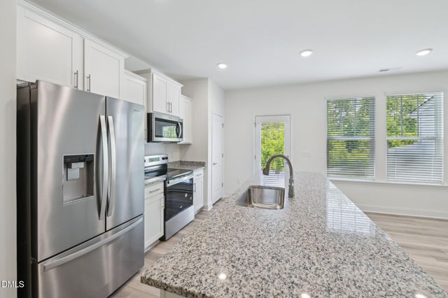 654 Sefton Park Drive, Zebulon, NC 27597