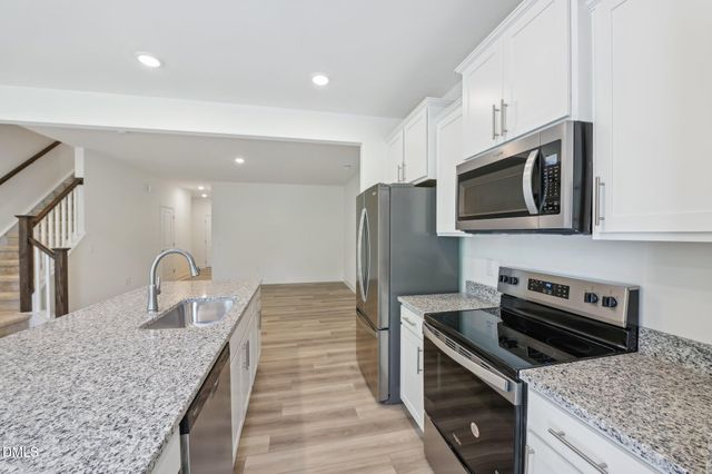 654 Sefton Park Drive, Zebulon, NC 27597